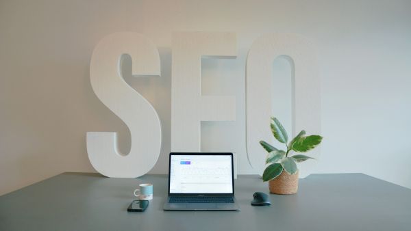 Top stratégies SEO incontournables pour des résultats réussis en 2026